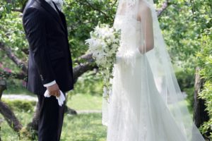 【結婚式】ナチュラルウェディングの落とし穴｜結婚式で後悔しないために